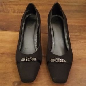 Life Stride pumps - 9 Narrow